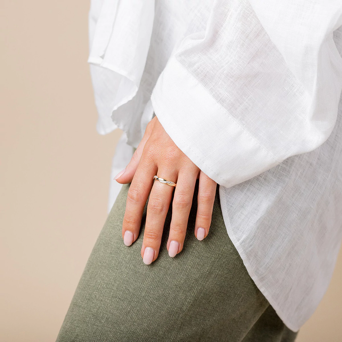 PAVOI-Braided-Eternity-Band-02