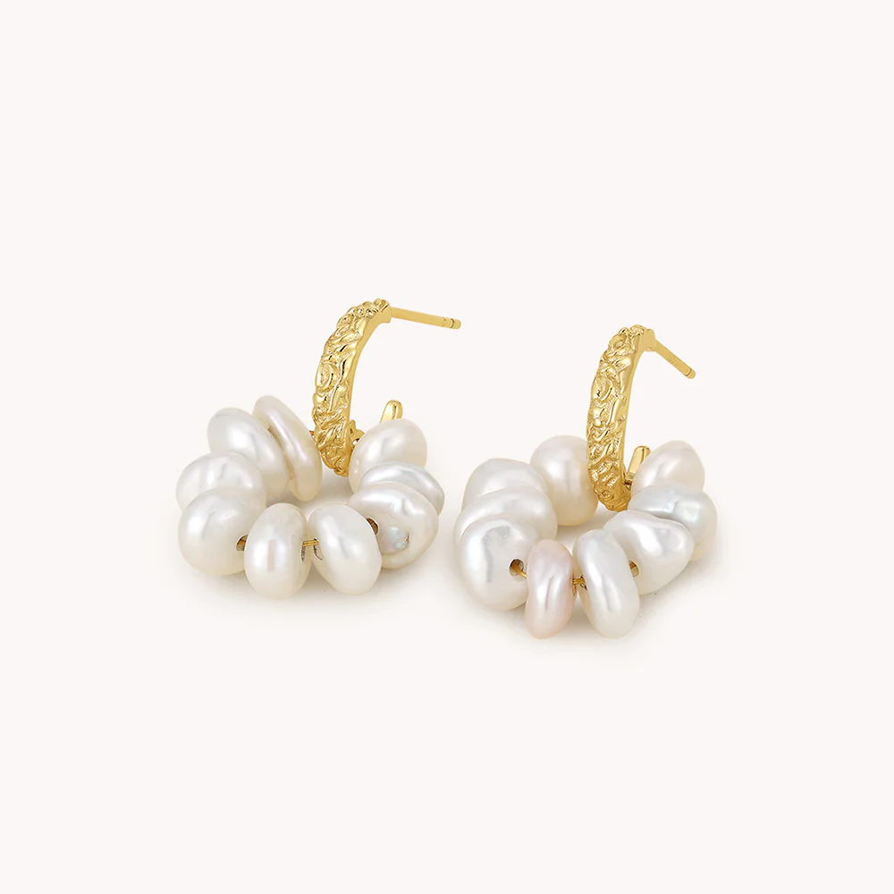 ARSIS-Baroque-Pearl-Huggie-Garland-Earrings-01