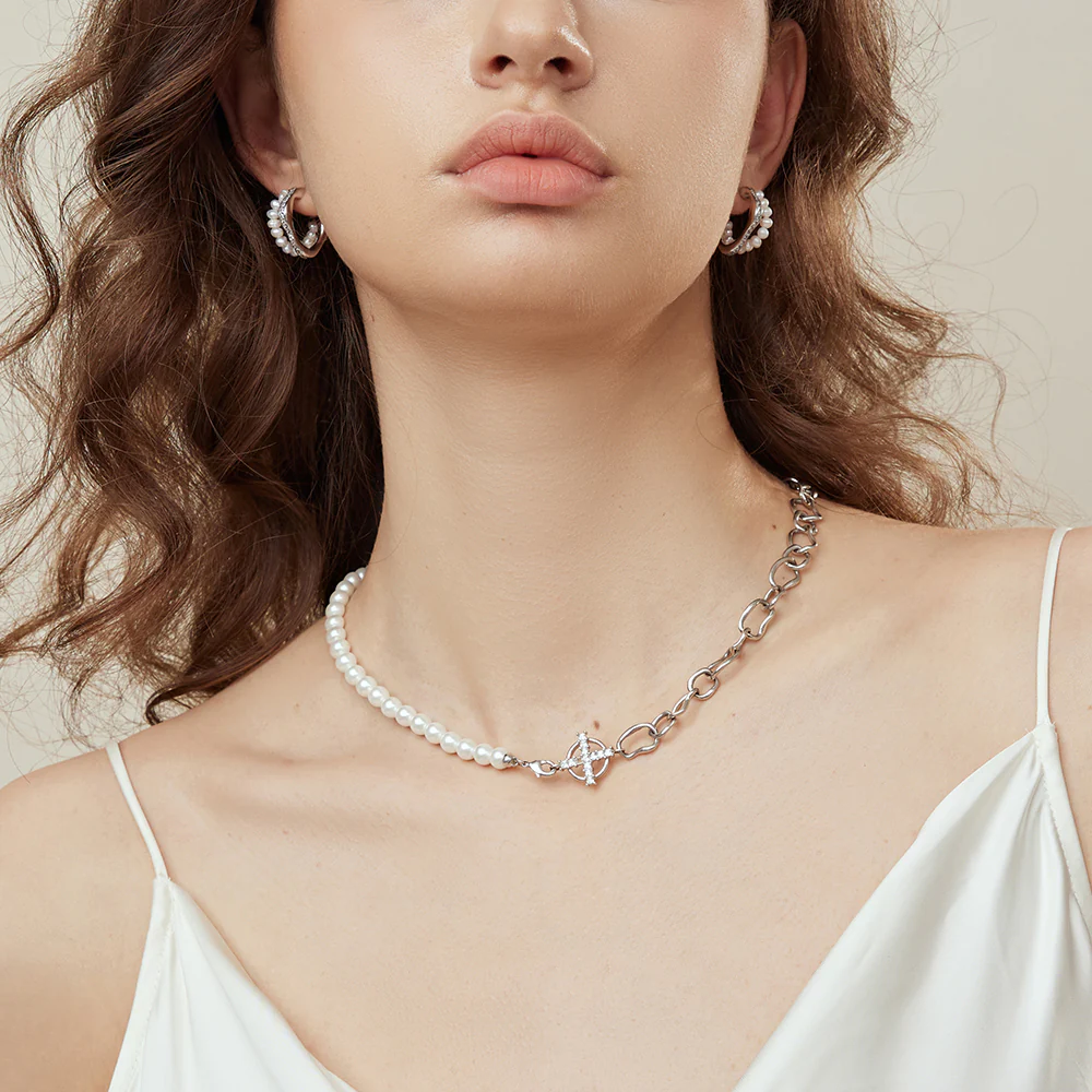 ARSIS-Pearl-Huggie-Hoop-Earrings-Silver-04