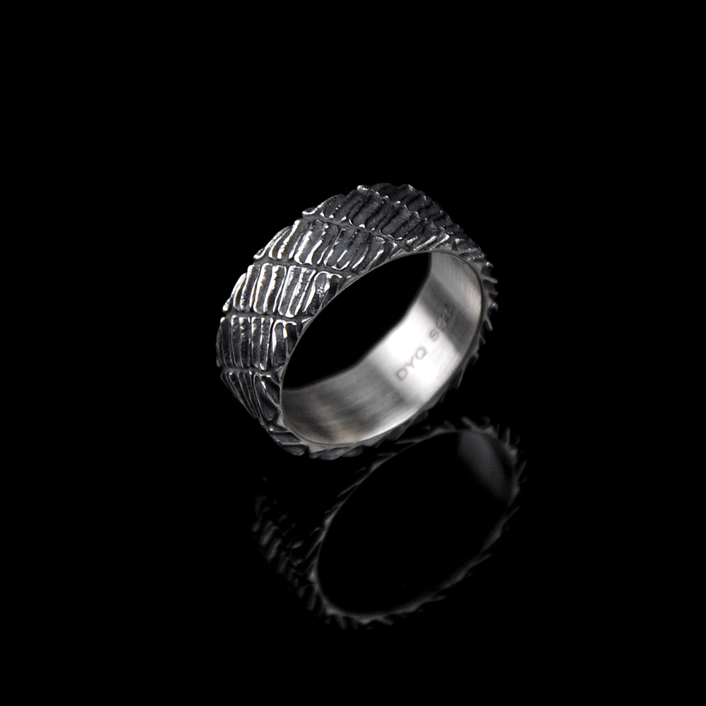 DYQ-JEWELRY-Crocodile-Skin-Texture-Ring-06