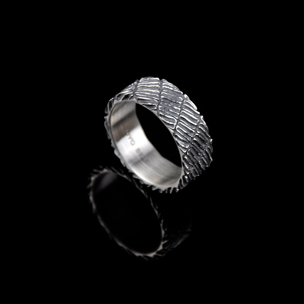 DYQ-JEWELRY-Crocodile-Skin-Texture-Ring-09